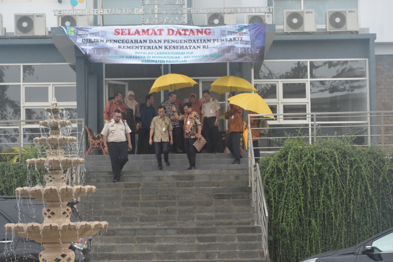 Diskusi Lintas Sektor Pencabutan Status Daerah Fokus Pes dan Pemanfataan Instalasi Laboartorium P2P BBTKLPP Surabaya di Nongkojajar, Kecamatan Tutur Pasuruan.